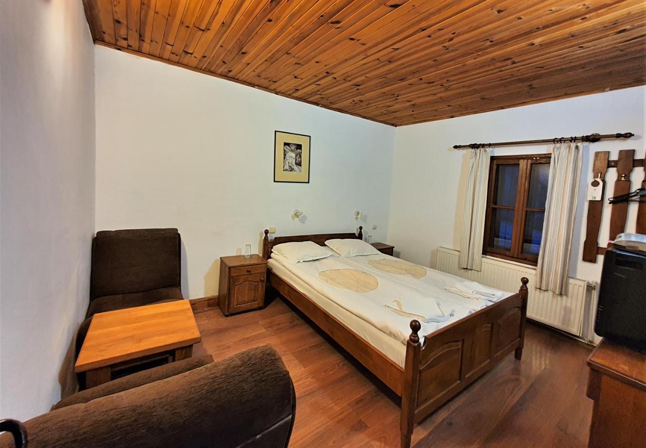 Yakovtsi Inn מראה חיצוני תמונה