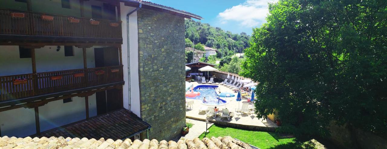 Yakovtsi Inn מראה חיצוני תמונה