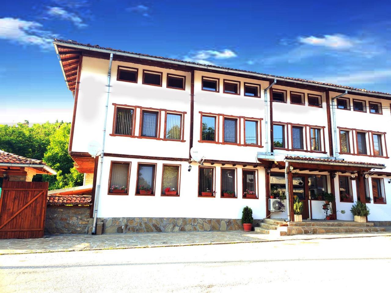 Yakovtsi Inn מראה חיצוני תמונה